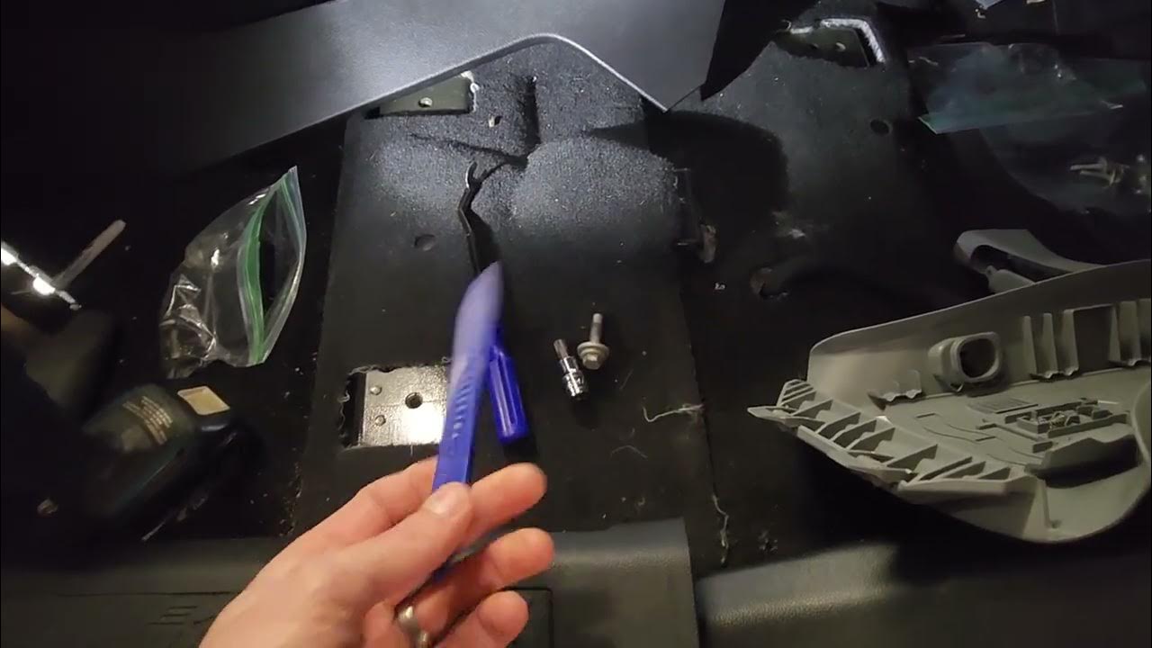 20202022 Ford Explorer airbag module removal (part 1) YouTube