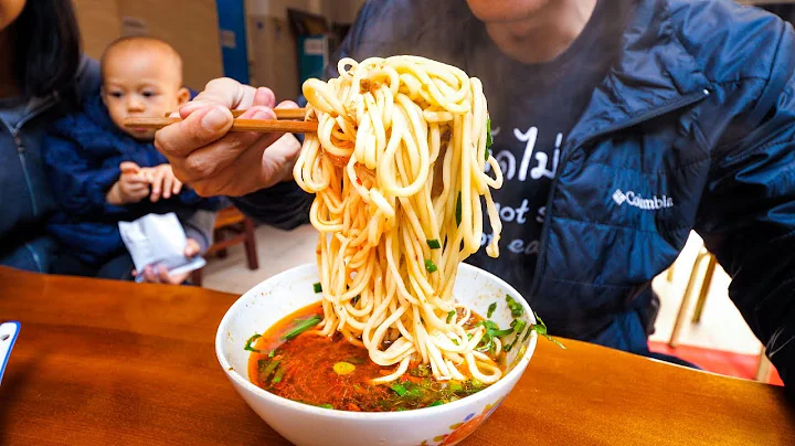 Chinese Street Food - ENTIRE BOWL ONE-NOODLE and Halal Beef Salad! | Yunnan, China Day 2 - DayDayNews