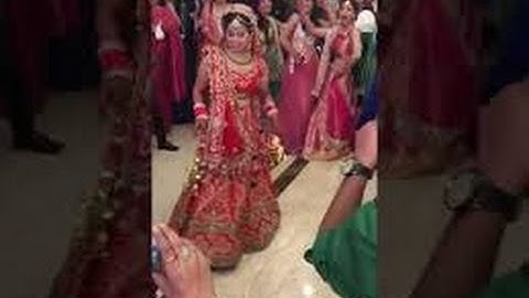 देहाती शादी में  मस्त  डांस