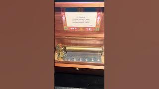 Reuge 72 Note Music Box plays Wolfgang Mozart’s Eine Kleine Nachtmusik