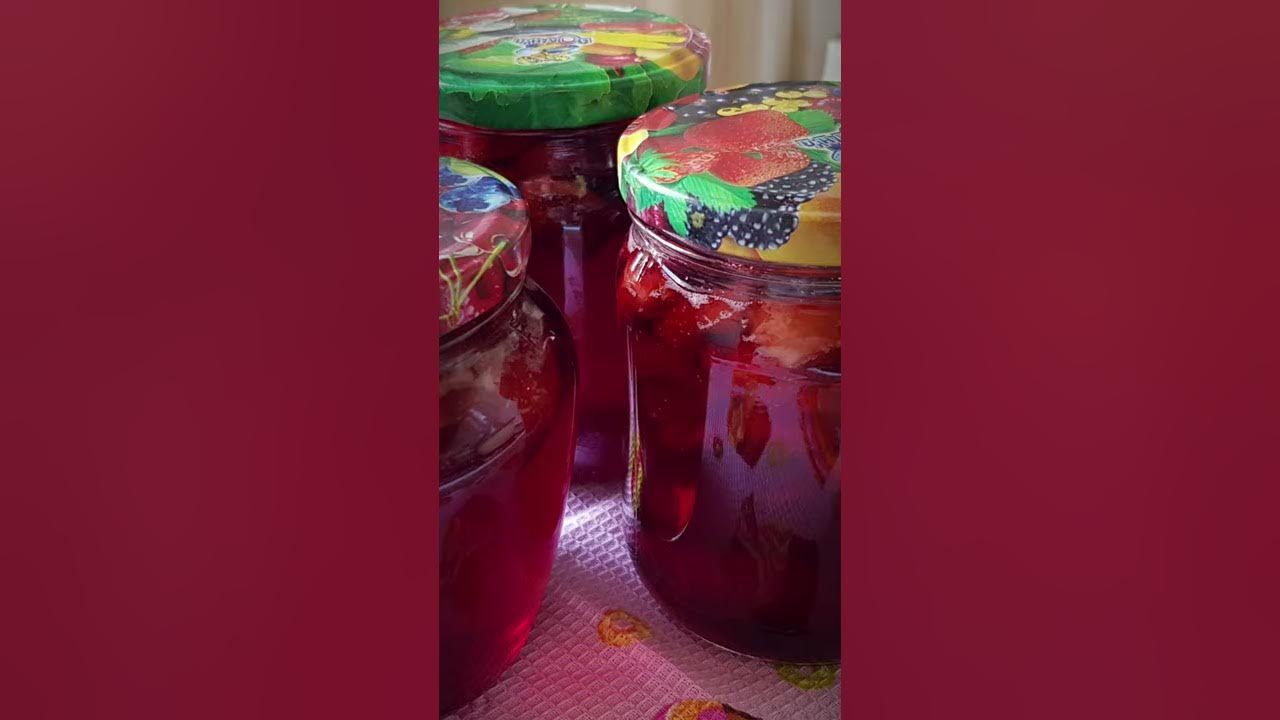 Клубничное варенье пятиминутка. Варенье из клубники с целыми ягодами 5 минутка. Конфитюр "красная смородина". Варенье 5 ти минутка. Варенье 5 ти минутка.
