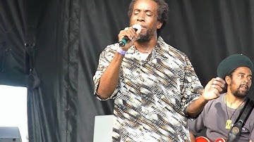 Half Pint - Hold On - Live In Toronto