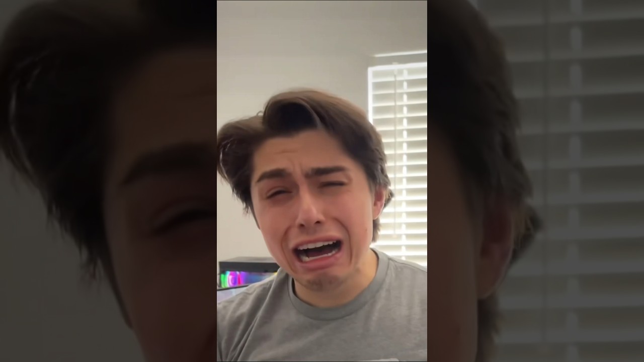 У Дэнни заканчивается коврик Sour Blue Chug