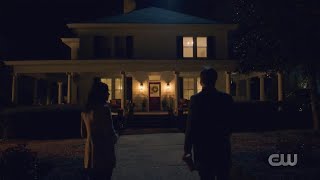 Legacies 3x09 Josie Staying With Elena And Damon & Alaric Talks To Josie