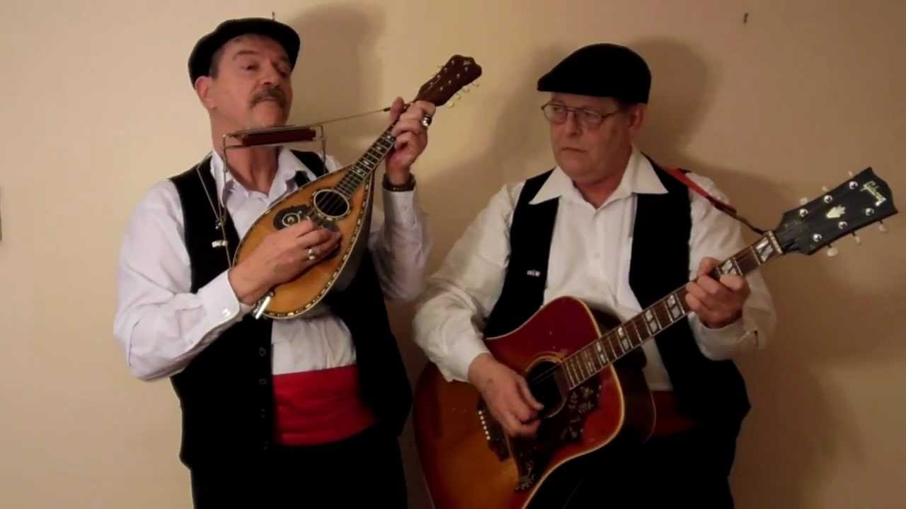 Azzuro sicilian song played by the tarantellas band youtube