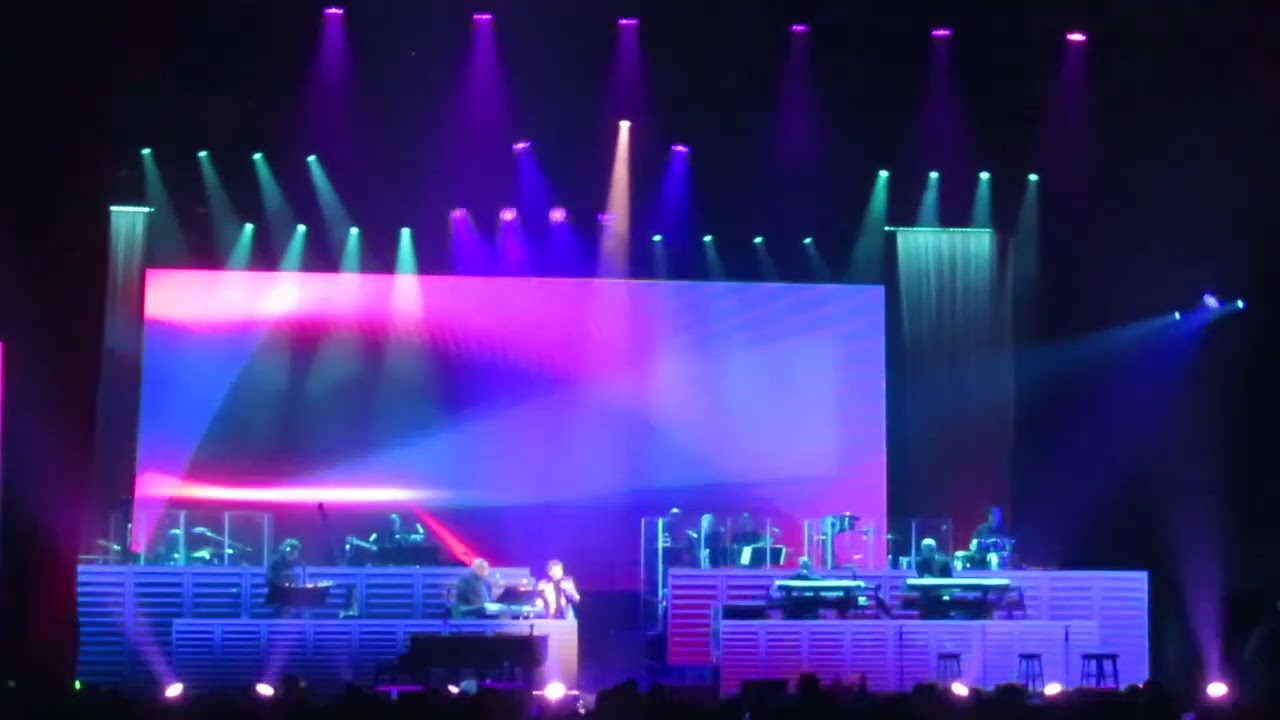 Barry Manilow performs 