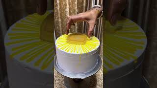 Plum cake decoration ideas #cakedesign #cake #trending #cakedecorating #recipe #viral #cakestyling