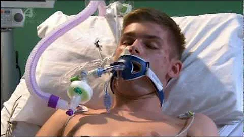 371 - Ste & Doug, Leah & Lucas | Hollyoaks 19th No...