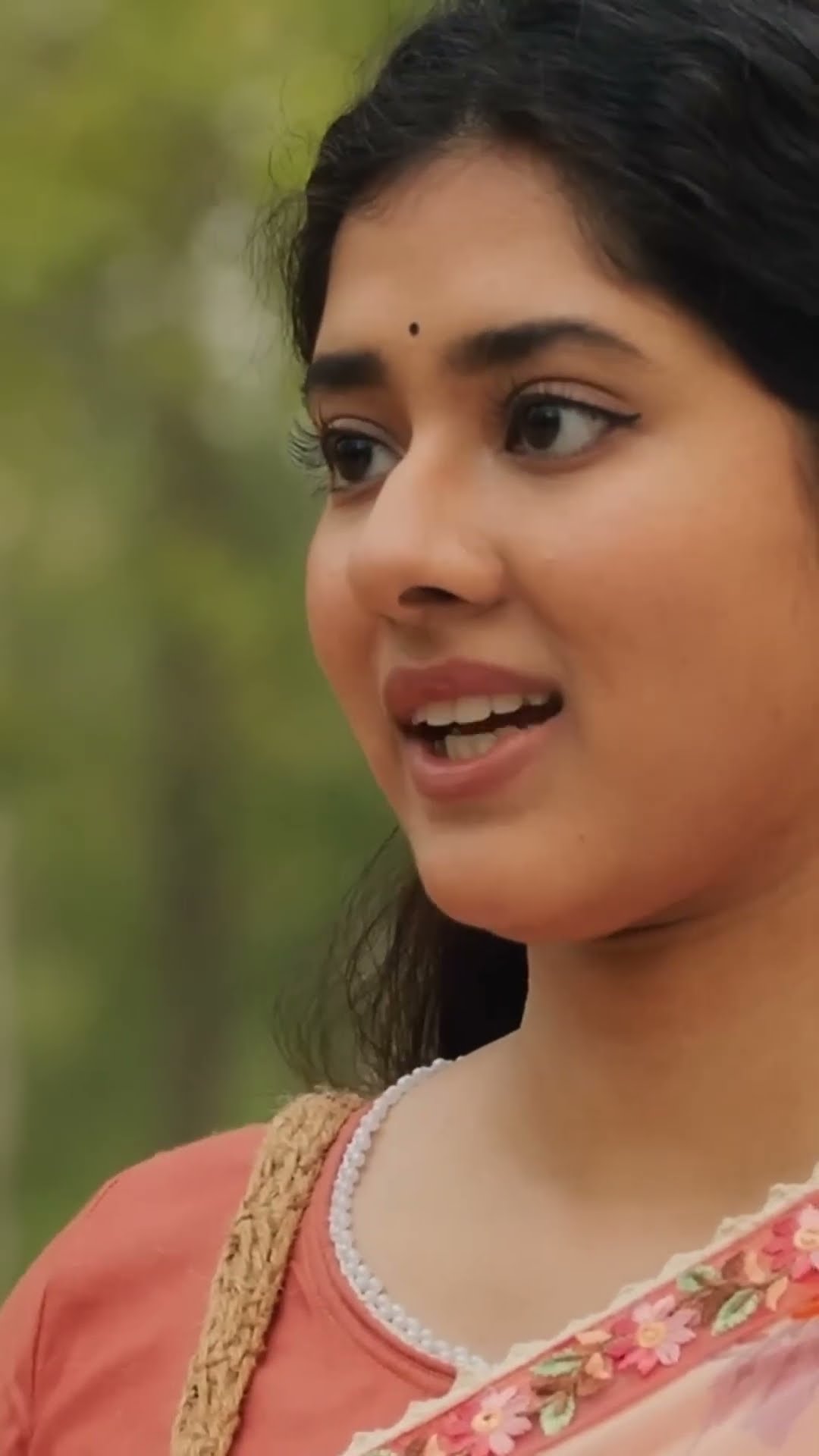 লুকিয়ে কী দেখছ #boglamama #comedy #bengalishorts #bengalimoviescene #kharaj #aparajitaadhya