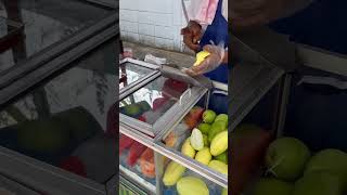 ผลไม้แช่เย็นรถเข็น #streetfood #food #thaifood #ผลไม้ #ผลไม้สด #มะม่วง #มะม่วงเปรี้ยว #mango #fruit