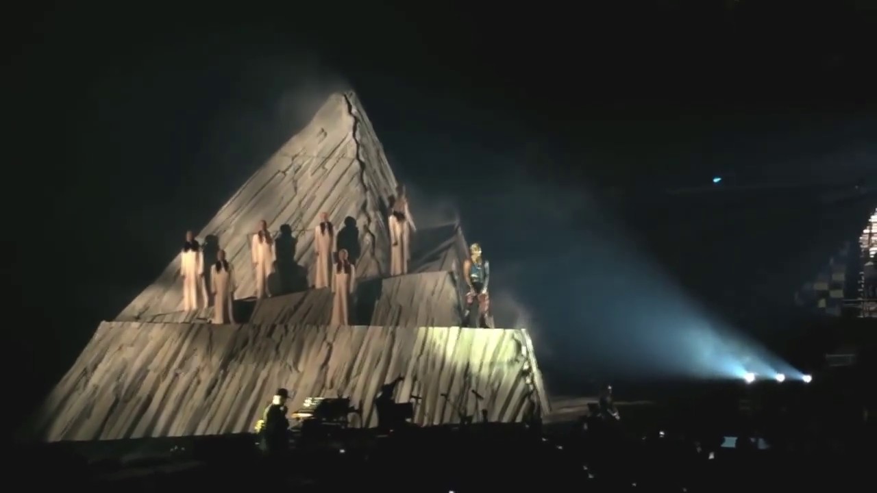 yeezus tour intro