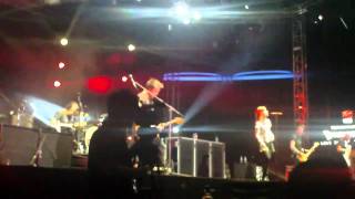 Information Paramore - Decode // Live in Malaysia 2010 Guide