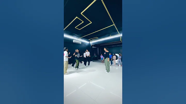 Denathi Pussegoda🩵| Dance Classes | IDW DANCE STUDIO #dance #dancecover #dancer #choreography