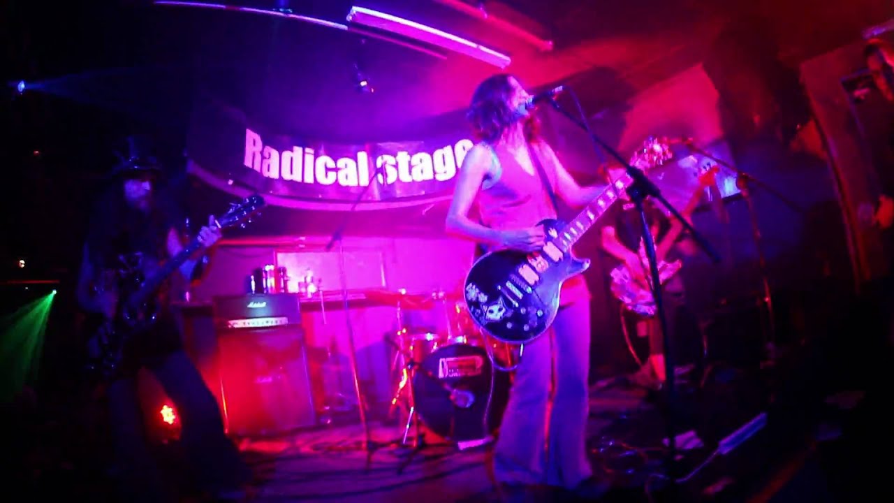 השלוליות @ Showdown Festival 20/05/2010 (HD)