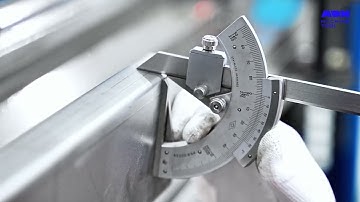 Máy chấn WC67E-125T-4000-ESA S829