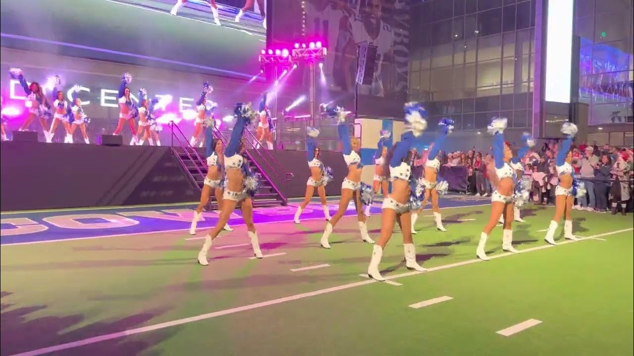 Christmas Extravaganza December 9, 2022 Dallas Cowboys Cheerleaders