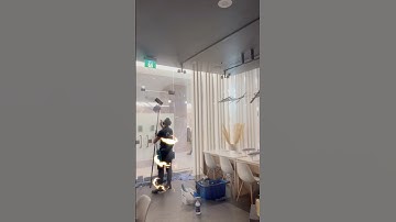 #business #cleaning #squeegee #windowcleaner #windows #oddlysatisfying #edit #wow #nice #skills #no