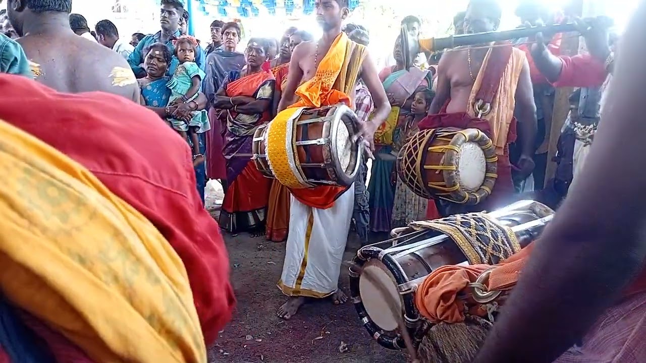 குலதெய்வ கோவில் திருவிழாவில் நடைபெற்ற மேளம்|இசை மேளம்|நாதஸ்வரம்#viralvideo #Temple 