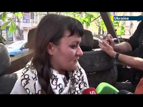 Kremlin-backed insurgents take journalists hostage: Pro-Russian gunmen kidnap Ukrainian reporter