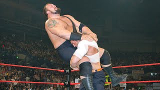 Batista brutalizes Big Show and Kane after chaotic Raw main event: Raw, Nov. 21, 2005