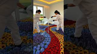 They Filled An Entire Room With Real Flowers… The Result Is INSANE 🌹🌻💙🤯