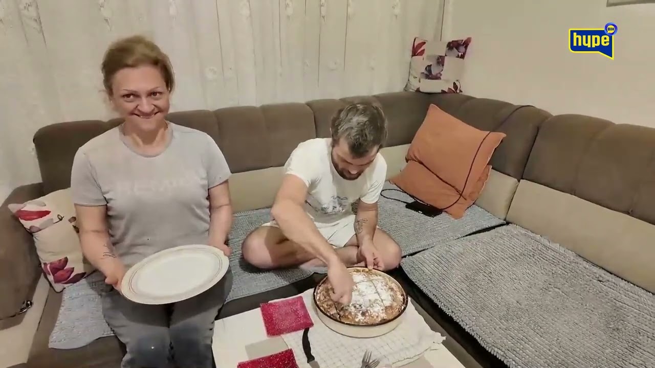 MRTVA BI USTA JELA? VOLIM TE JANO