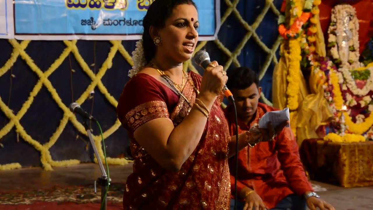 Baagilanu Theredu seveyanu song by Sheela Divakar - YouTube