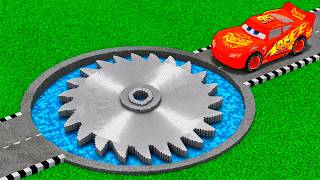 CARS vs SAW PORTAL in Teardown screenshot 3