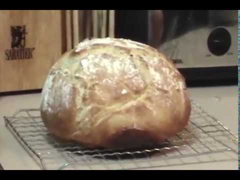 The Wayward Oven: Bread in a clay baker