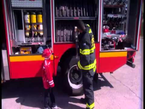 שלוש ארבע לעבודה - בתחנת הכיבוי - ניק ג&rsquo;וניור