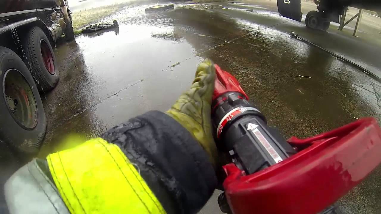 manoeuvre intervention pompier aeroport YouTube