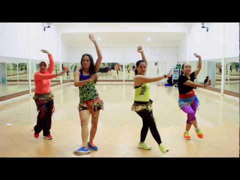 Zumba " Sheila Ki Jawani By Tees Maar Khan /Bollywood At WKM Studio