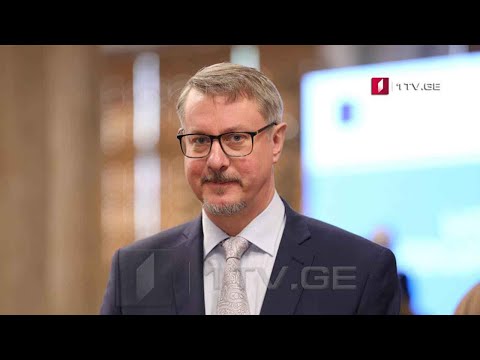 კარლ ჰარცელის პოზიცია