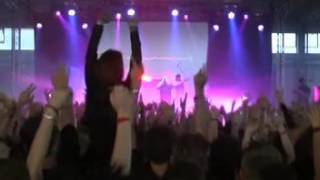 VNV Nation - Standing (Live @ M&#39;era Luna 2000)