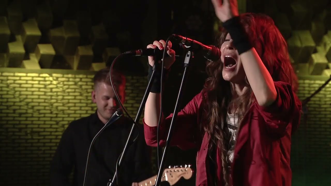 Monyo Project - Deep Inside (Live in A38 Hajó)