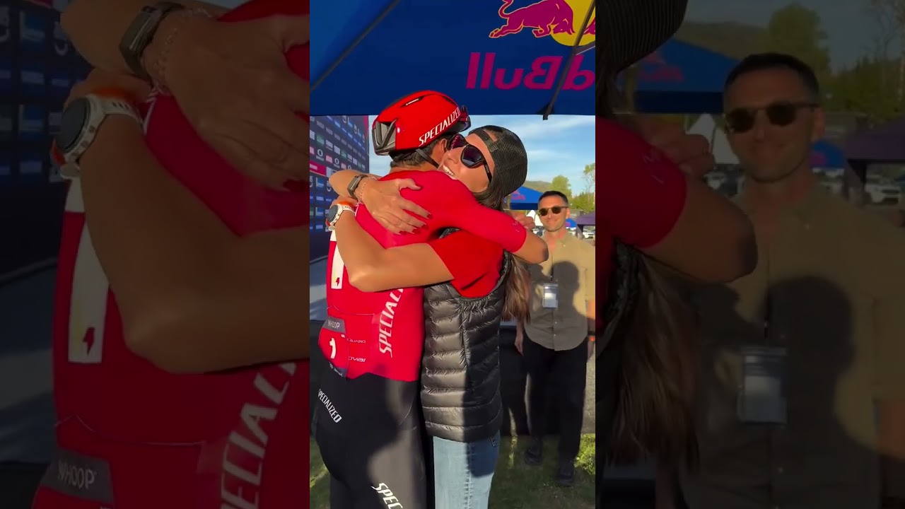 Крис Блевинс завоевал титул чемпиона мира UCI XCC среди мужчин в общем зачете, финишировав в клас...