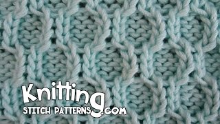 Watch video to learn how to knit the Honeycomb Trellis stitch. + Detailed written instructions: http://www.knittingstitchpatterns.com/