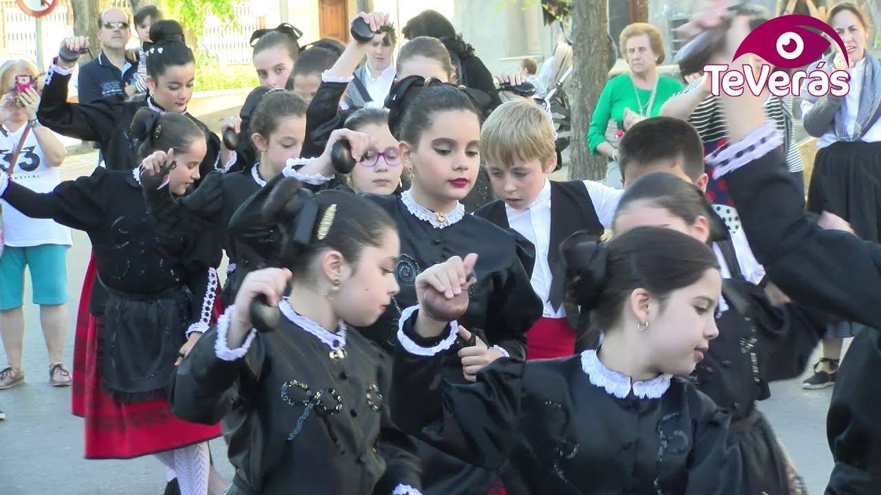 Villarrubia de los Ojos celebra sus Cruces y Mayos con el buen tiempo como protagonista