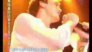 Video thumbnail of "Gareth Gates: Spirit in the Sky acoustic"