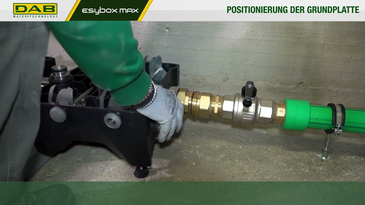 05 DAB Esybox Max | Elektronische Druckerhöhungsanlage | Positionierung der Grundplatte