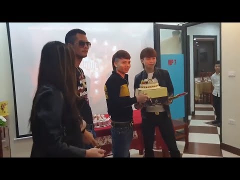 Video Khá Bảnh mừng sinh nhật cánh tay Phải Mạng Xã Hội Phạm... - youtube