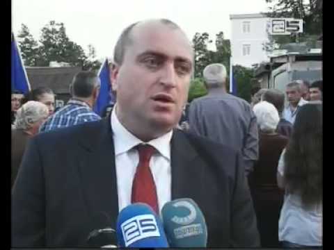 „ქართული ოცნების\" მაჟორიტარი დეპუტატობის კანდიდატი აღმაშენებლის უბანში