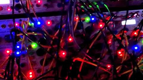 10 Mins With a Buchla 200e