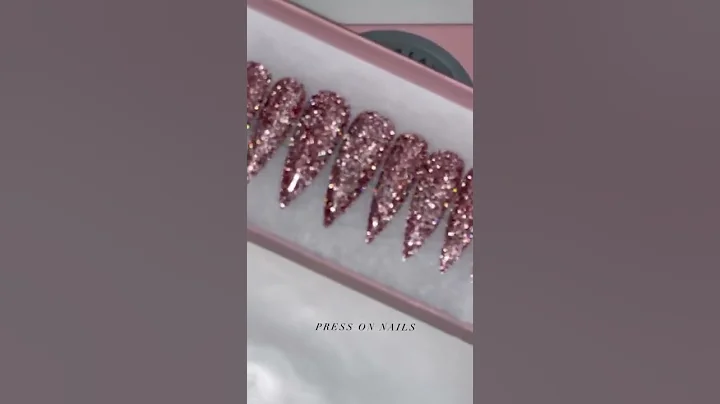Press On Nails | French tip and more | Zamudio Bea...