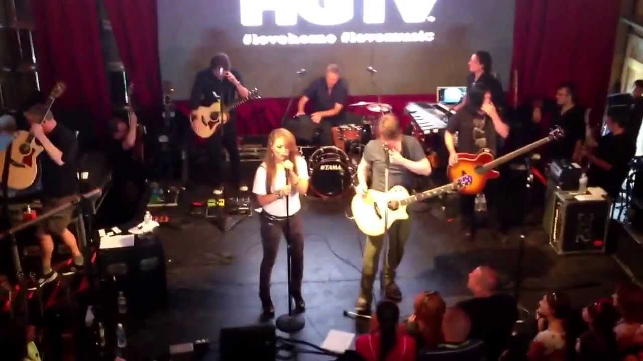 Angie Johnson & The Goo Goo Dolls perform Rebel Beat & Come to Me at CMA Fest 2013.