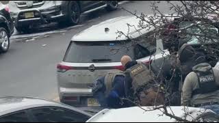 ICE agents in Kearny, NJ break car window to make arrest
