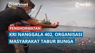 Penghormatan Kri Nanggala 402 Organisasi Masyarakat Tabur Bunga Di Pelabuhan Celukan Bawang Bali