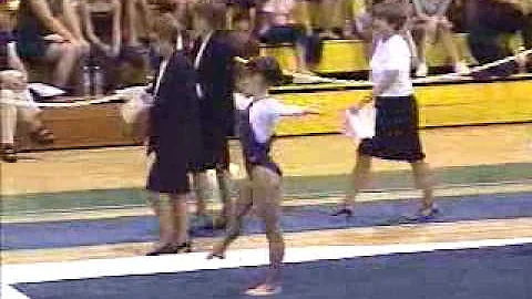 Kaitlin White - 2001 US Classic - Floor Exercise
