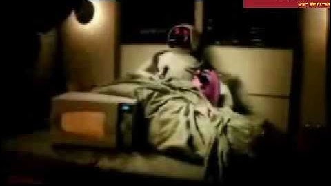 Robot cũng uống bia