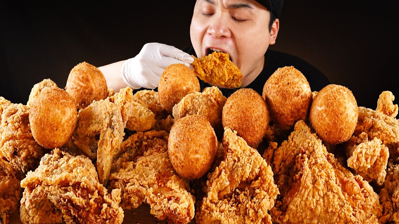 바삭한 후참 후라이드치킨과 치즈볼, 맥주 먹방~!! 리얼사운드 ASMR social eating Mukbang(Eating Show)